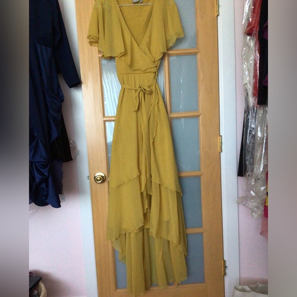 Fun Elegant Summer Wrap Dress - Picture 3 of 4